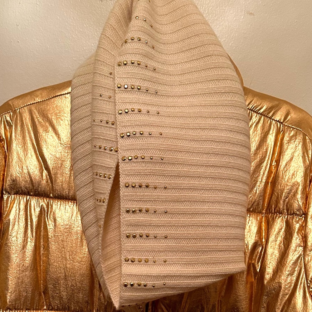 Ralph Lauren Circle Scarf in Ivory and Gold